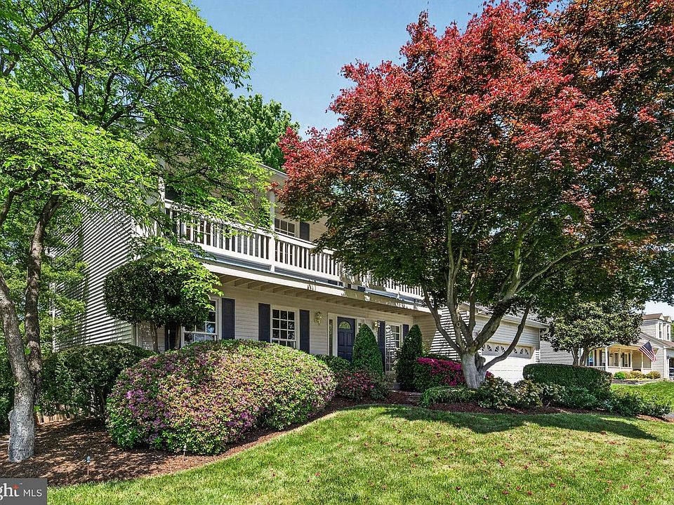 1st image of 13404 Melville Ln