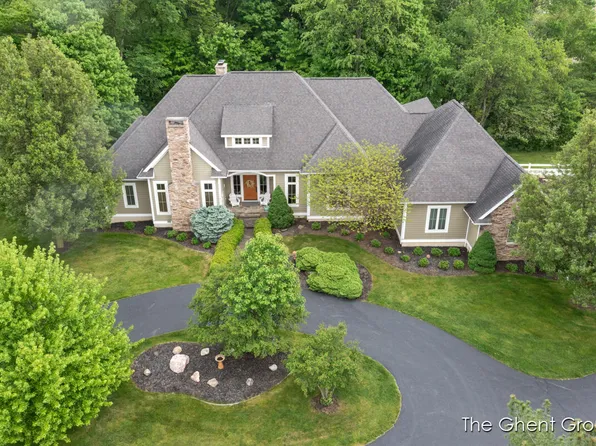 3103 Coronation Ct, Byron Center, MI 49315