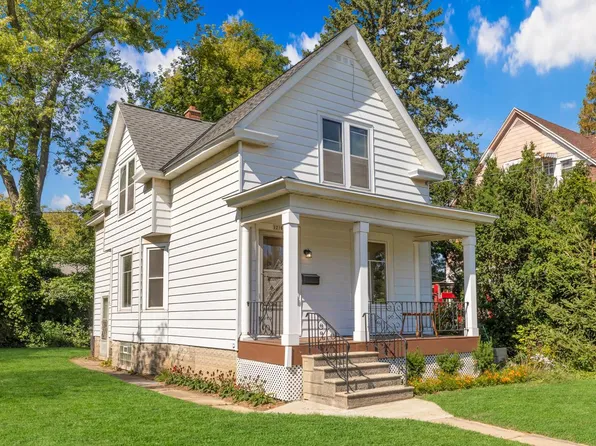 1216 North Chicago AVENUE, South Milwaukee, WI 53172