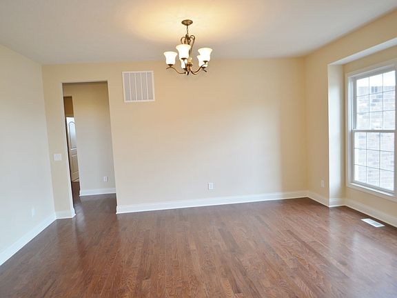 4th image of 9896 Kings Horse Way