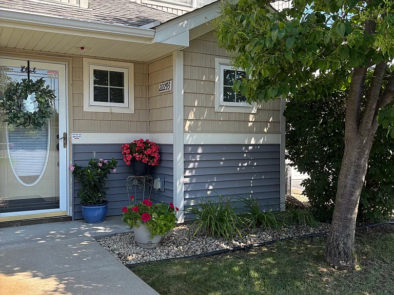 22293 Cameo Ct — Photo 3