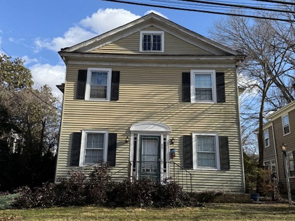 1st image of 306 S Jefferson St #C