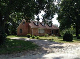 107 Larkins St, Clinton, NC 28328