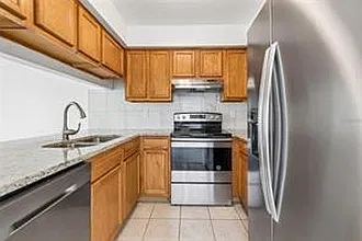 3 bed, 2.5 bath, 1368 sqft, $1,850 — Photo 4