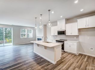 4443 Iron Oak Ln, Charlotte, NC 28269