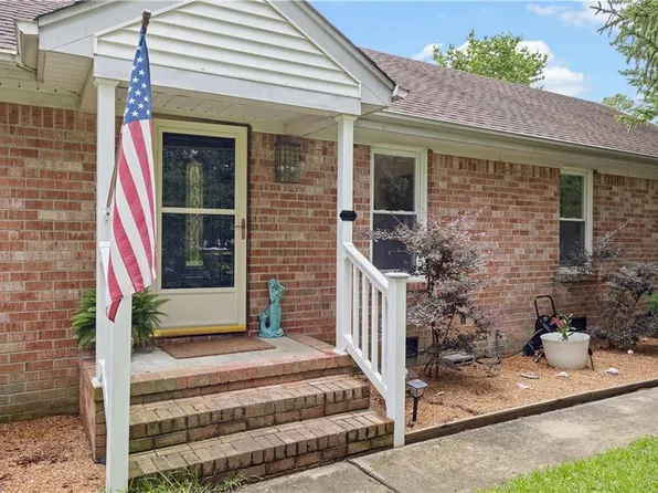 4392 Carlton Ct, Portsmouth, VA 23703