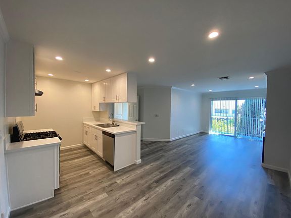 3rd image of 311 E Cedar Ave #205