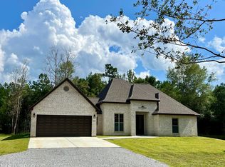 6065 Crump Rd, Kiln, MS 39556