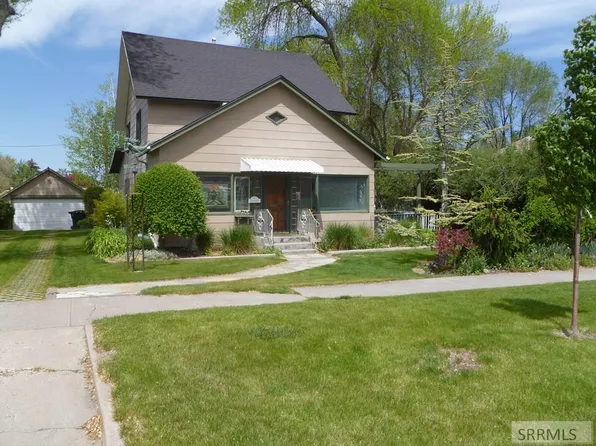 748 Falls Ave, American Falls, ID 83211