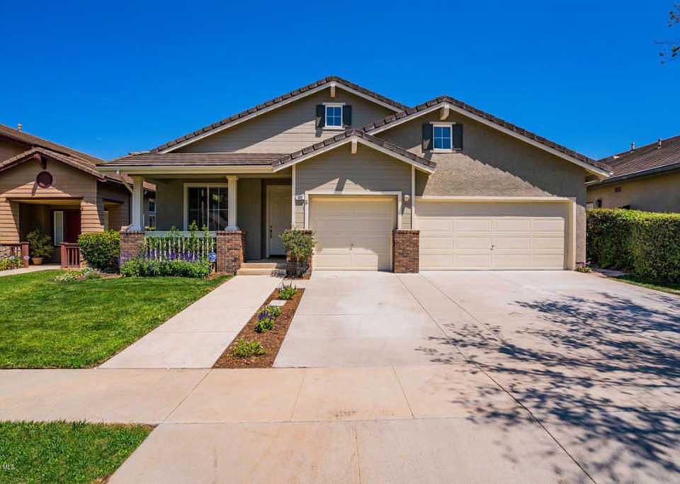 1st image of 392 Knollwood Dr
