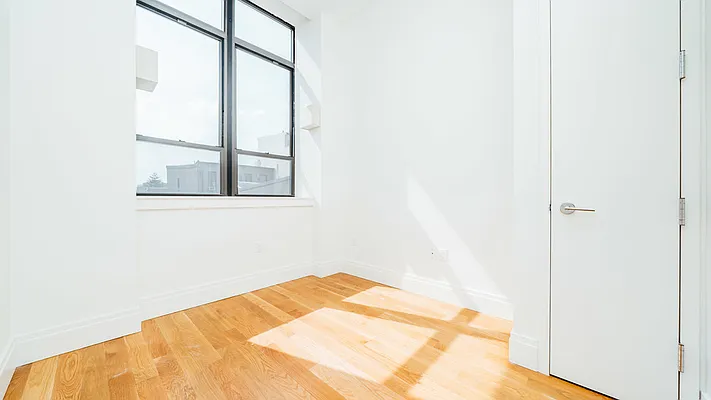 Rented by Nooklyn NYC LLC | media 40
