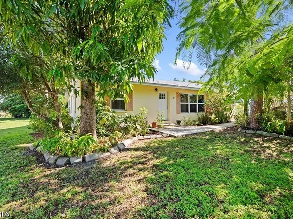 3680 Mango St, Saint James City, FL 33956