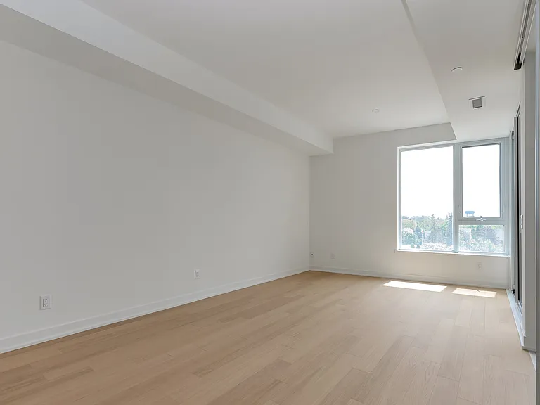 31 Huron St — Photo 20