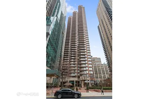 Rented by Douglas Elliman | media 70