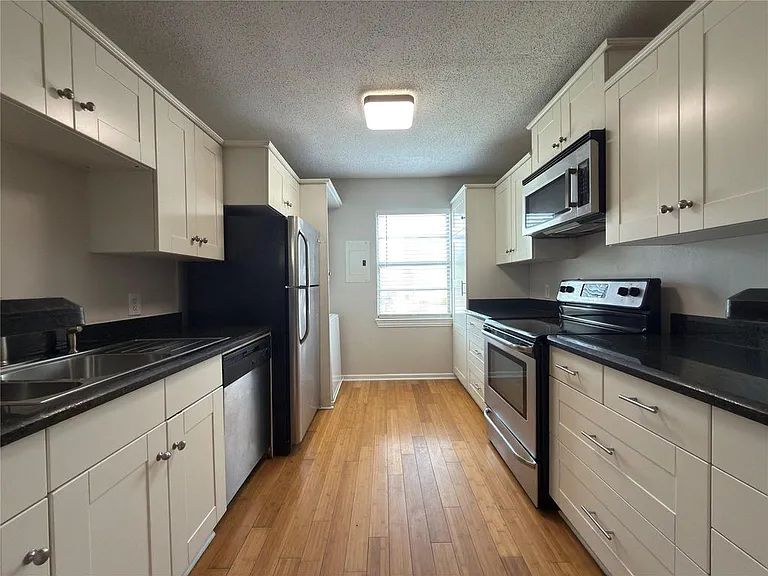 1502 Heights Blvd #2 — Photo 5
