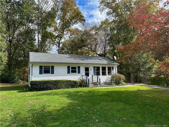 62 Manor Road, Montville, CT 06370