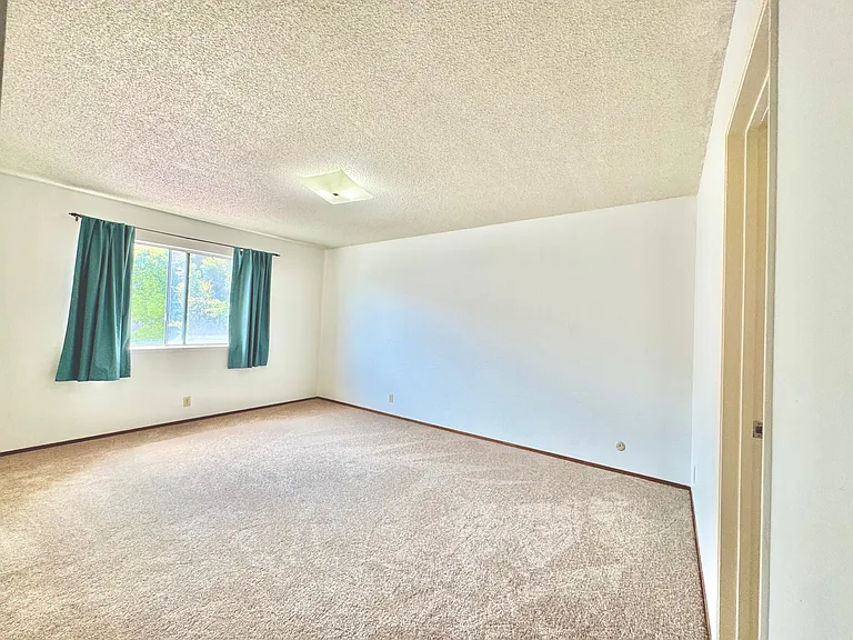 3061 Kansas St #4 — Photo 20
