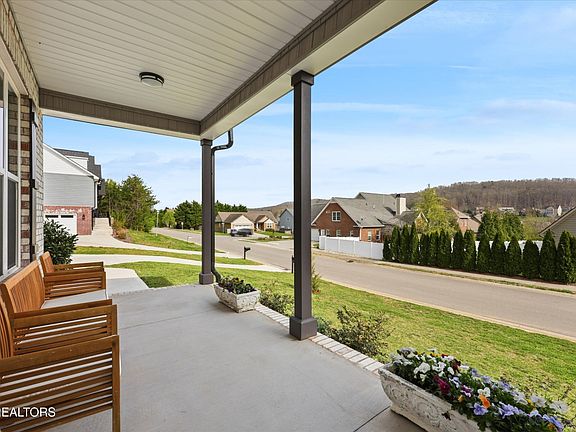 5th image of 115 Crossroads Blvd