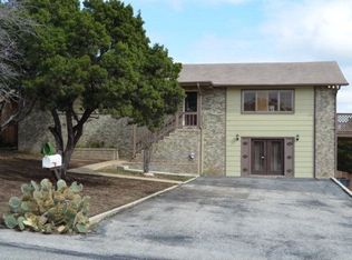 696 Floral Ave, New Braunfels, TX 78130