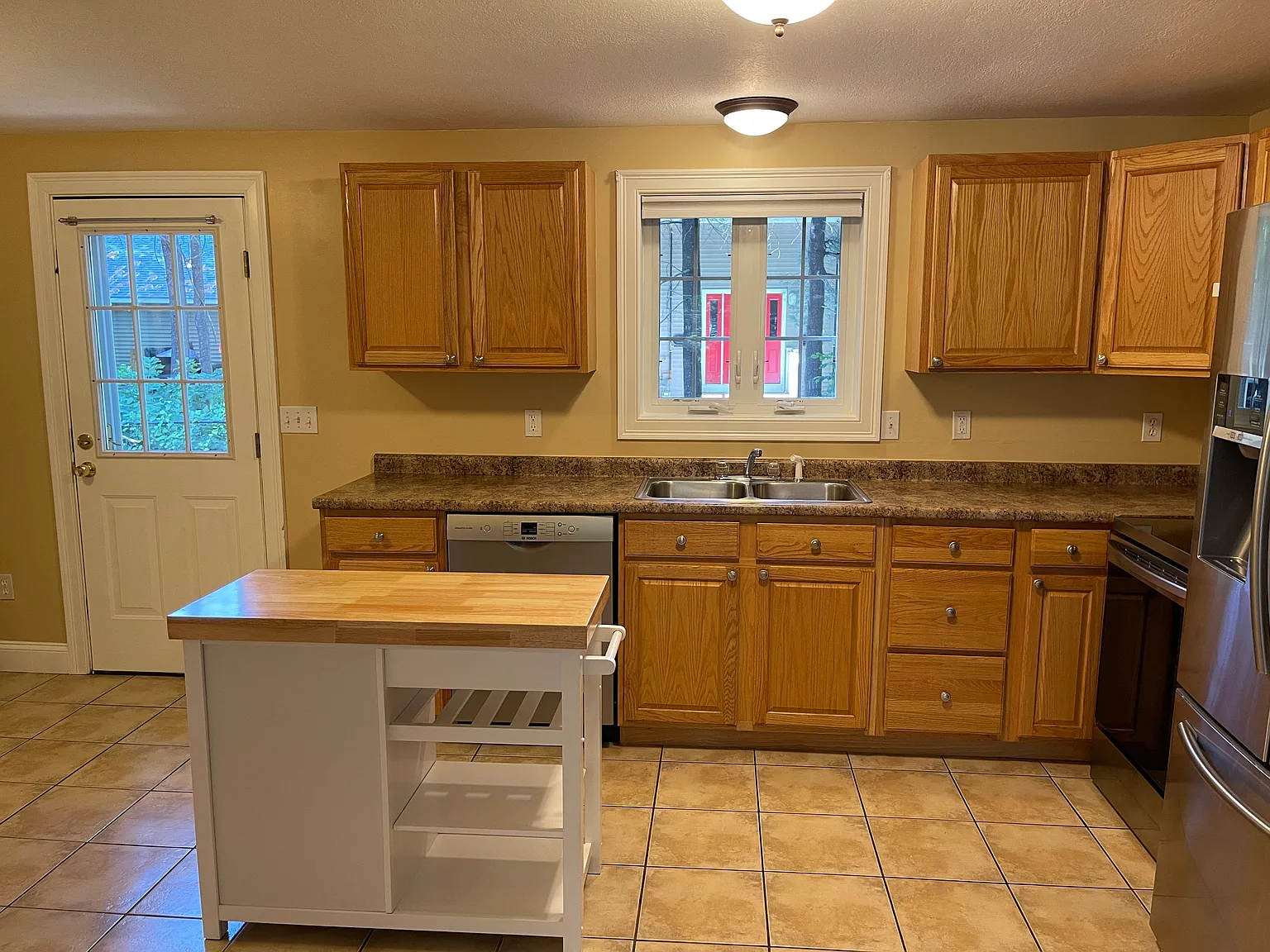 2 bed, 1.5 bath, 1152 sqft, $2,400 — Photo 4