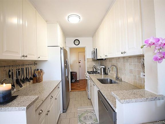 5th image of 5500 Fieldston Rd APT 3DD