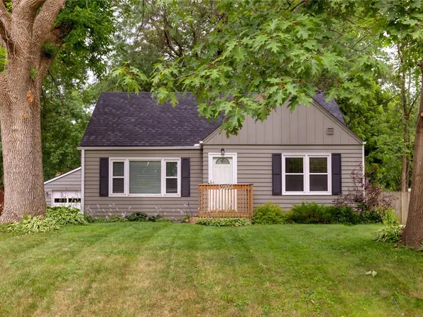 3900 51st St, Des Moines, IA 50310