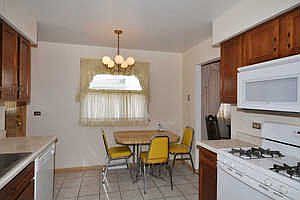 4th image of 725 Jill Ct