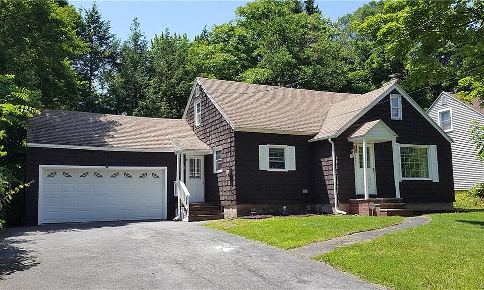 1st image of 205 McClennan Dr