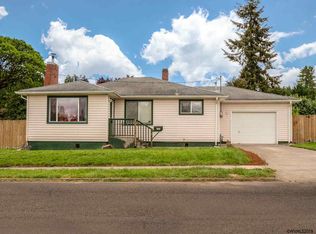 959 Cedar St, Sweet Home, OR 97386