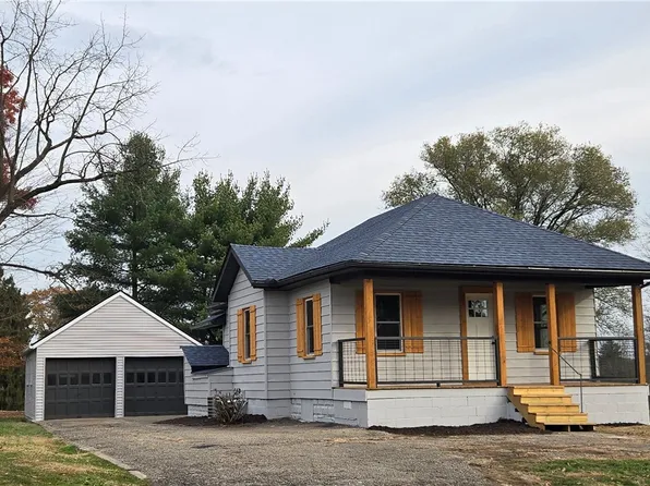 317 E Highland Dr, Zanesville, OH 43701