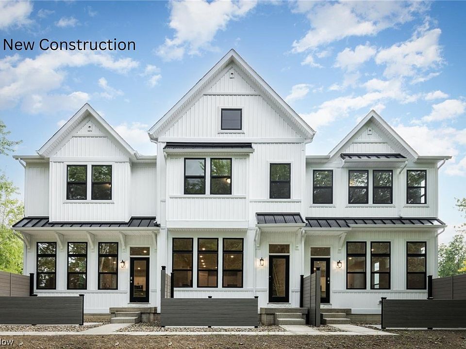 1st image of 31448 Mills Pointe Way #15