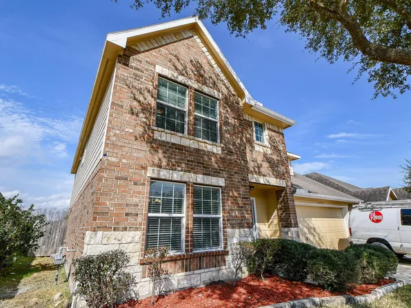 10439 Lauren Creek Dr, Baytown, TX 77523