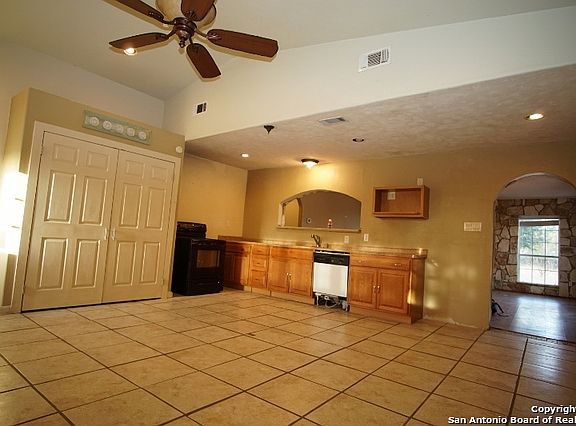 5th image of 164 Tesoro Dr