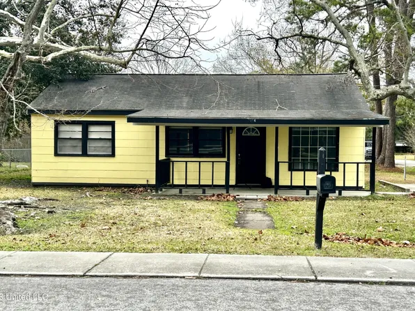 1014 13th St, Pascagoula, MS 39567