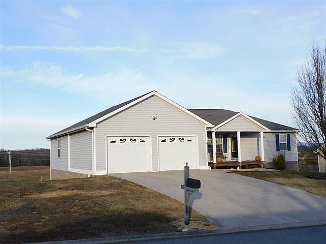 1st image of 228 Heather Oaks Trl SE