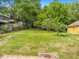18 E 4th St #3, Fayetteville, AR 72701