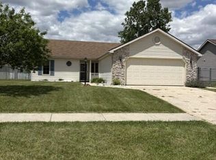 563 Bunn Dr, Defiance, OH 43512