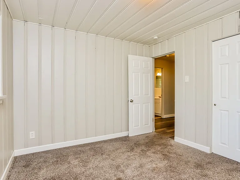 1545 Washington St — Photo 13