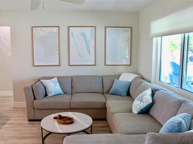2744 Sanderling Ct — Photo 8