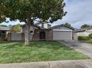 30 Miranda Ct, Sacramento, CA 95822