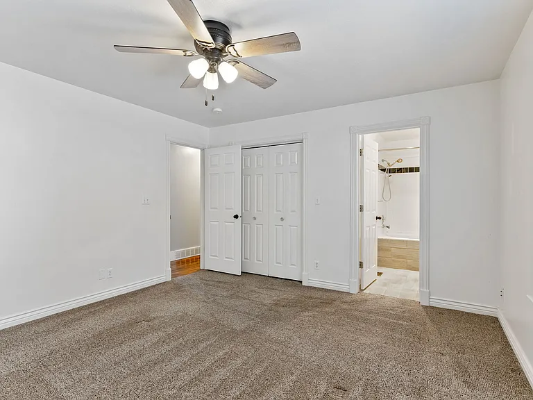489 S 500th St W — Photo 14