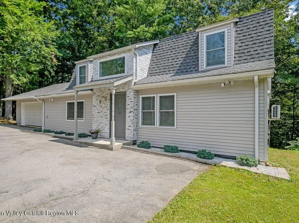 12 Edgewood Dr Drive, New Paltz, NY 12561
