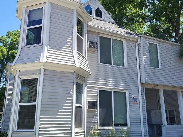 328 N Dubuque St, Iowa City, IA