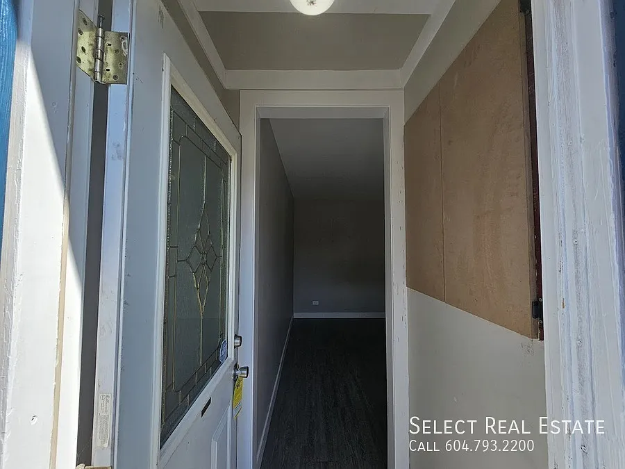 2 bed, 750 sqft, $1,600 — Photo 3