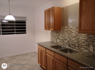 731 W Hyde Park Blvd APT 3, Inglewood, CA 90302