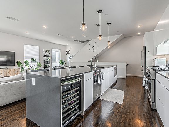 5th image of 5706 Lindell Ave #A
