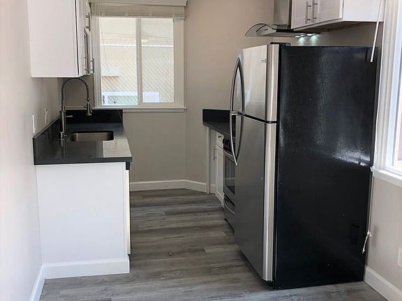 4th image of 1837 N Gramercy Pl #11225677