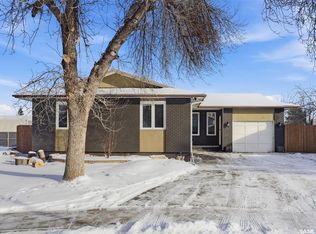19 Barr PLACE, Saskatoon, SK S7M 4G1