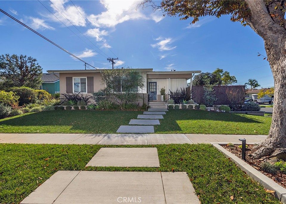 1st image of 6702 E El Salvador St