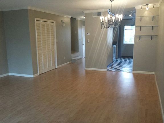 3rd image of 431 Forest Hills Dr